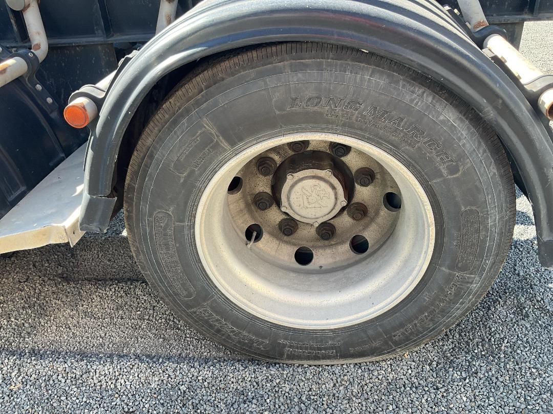 Photo '34' of Homebuilt IDEAL SERVICES Skeletal Semi