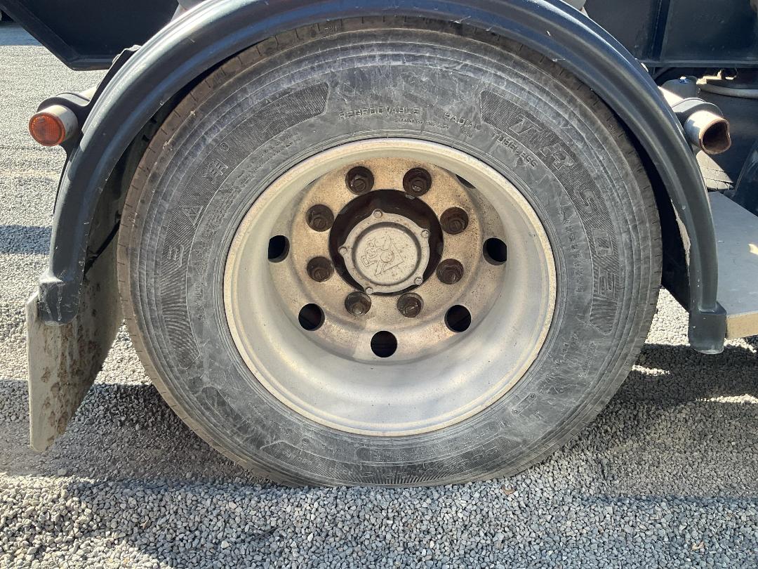 Photo '35' of Homebuilt IDEAL SERVICES Skeletal Semi