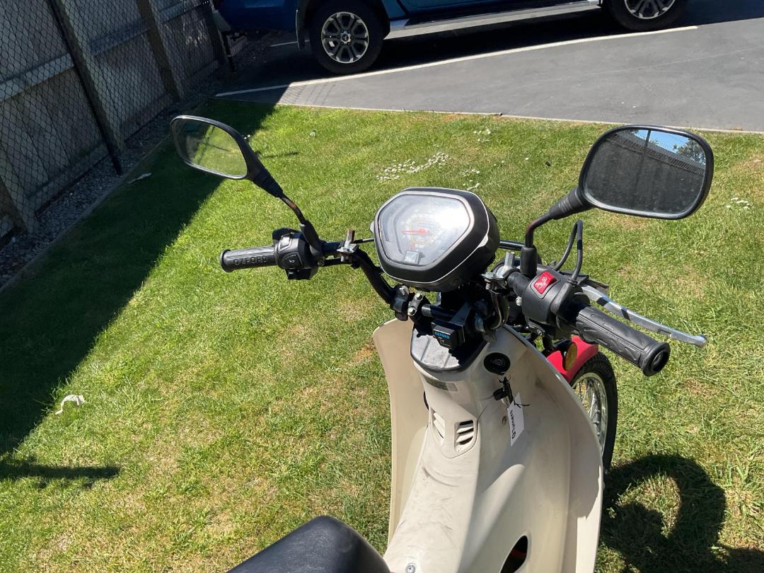 Photo '15' of Honda C 110X Photo '15' of Honda C 110X