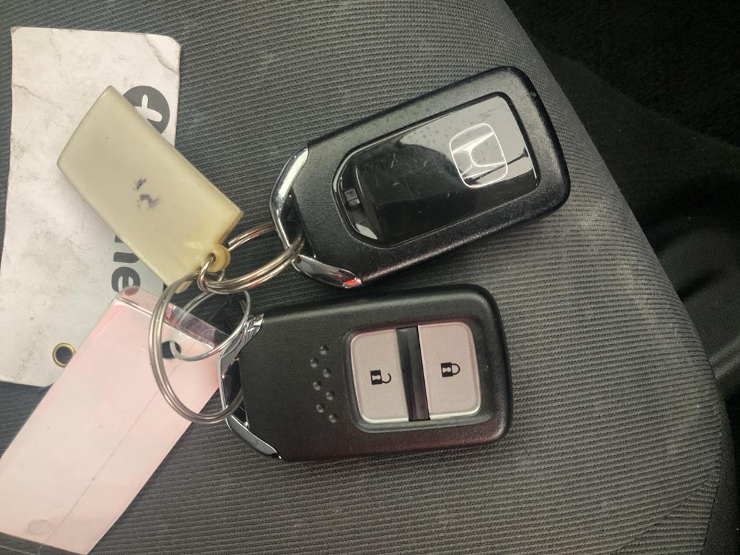 Photo '22' of Honda FIT