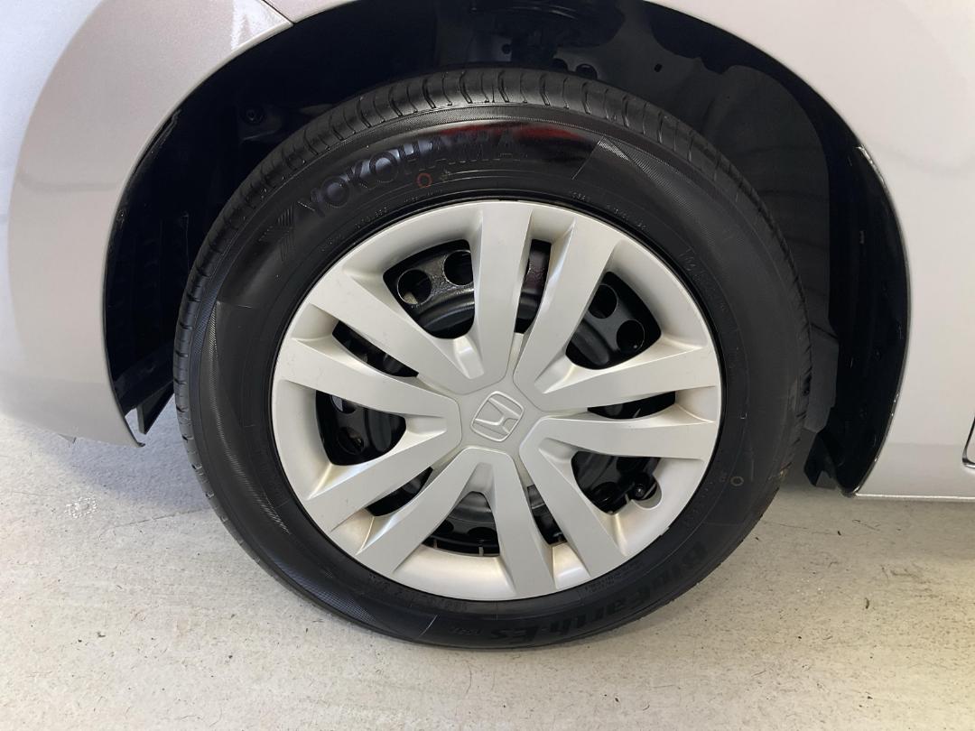 Photo '10' of Honda FIT