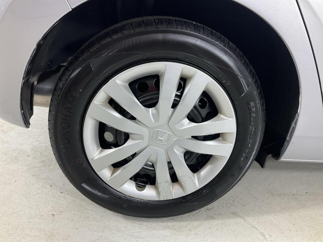 Photo '12' of Honda FIT