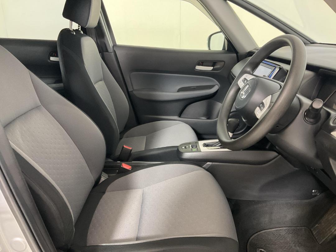 Photo '16' of Honda FIT