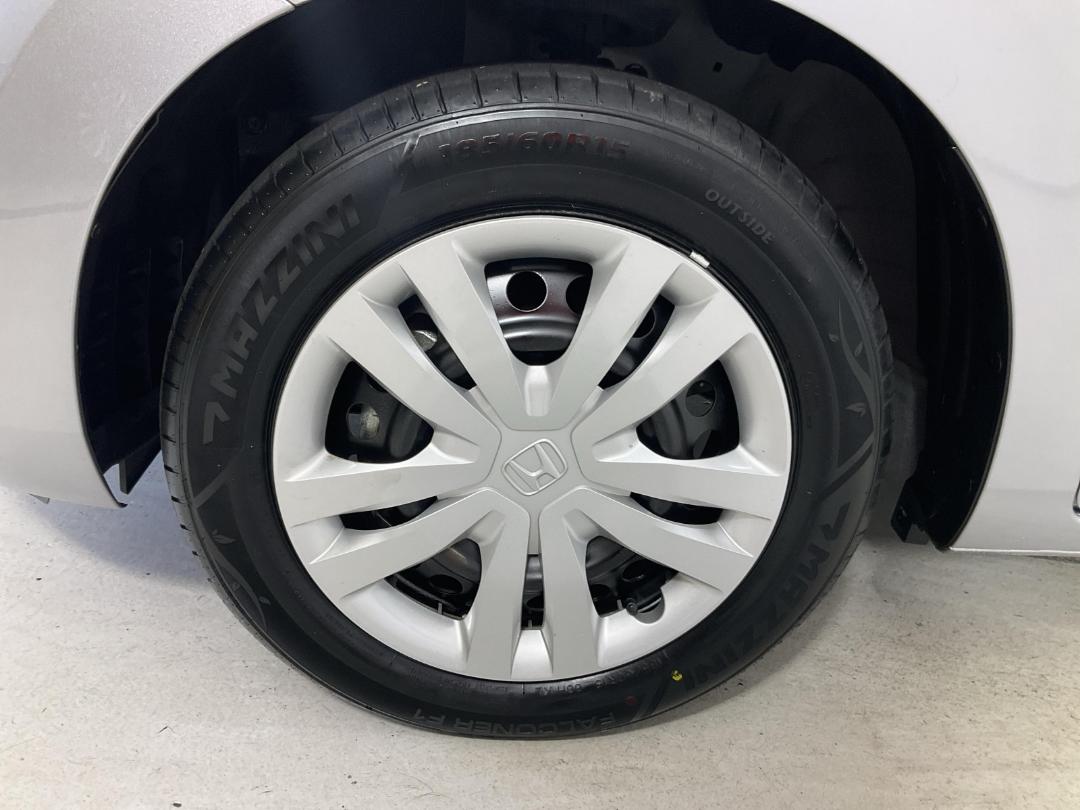 Photo '10' of Honda FIT