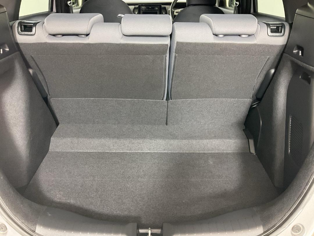 Photo '14' of Honda FIT