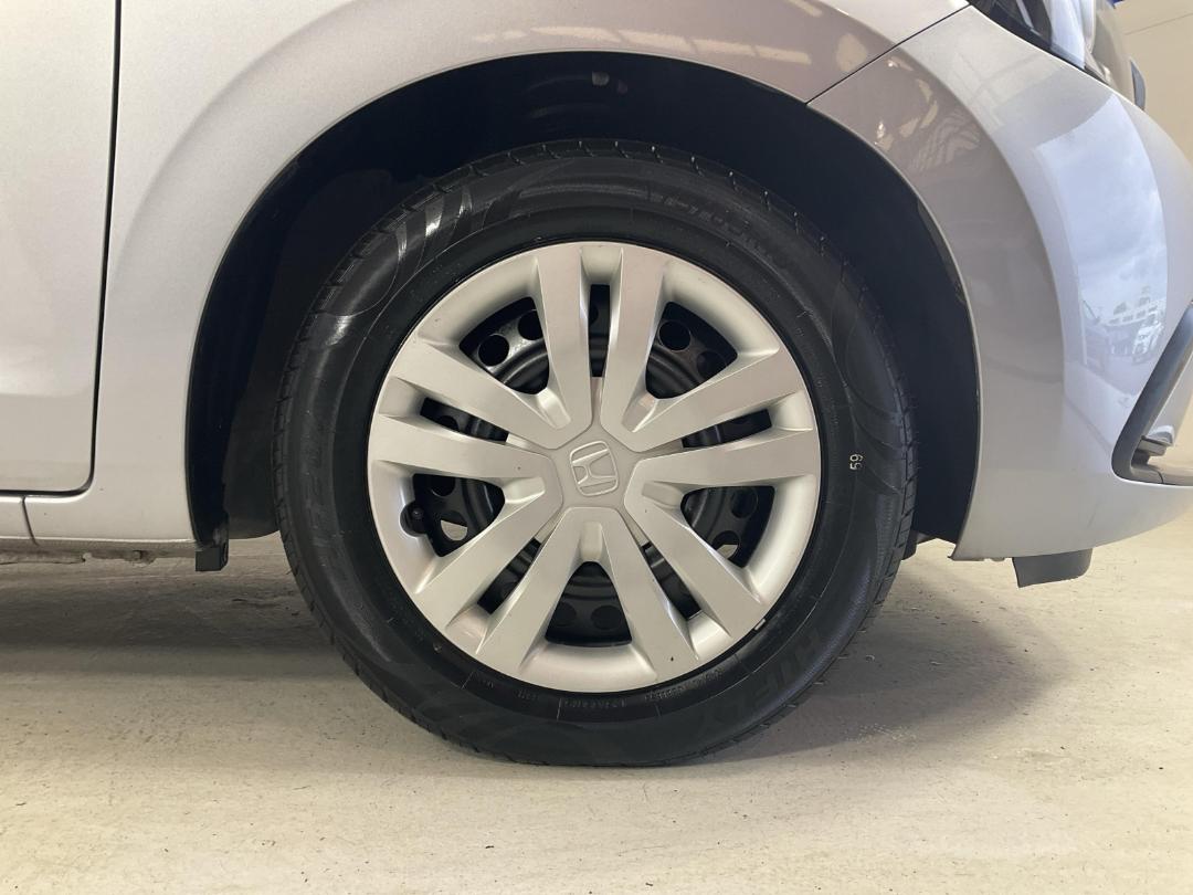 Photo '9' of Honda FIT