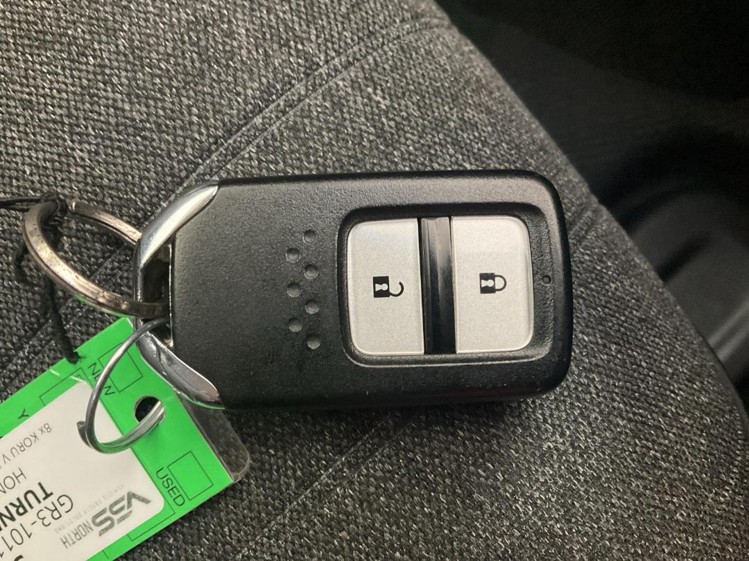 Photo '22' of Honda FIT