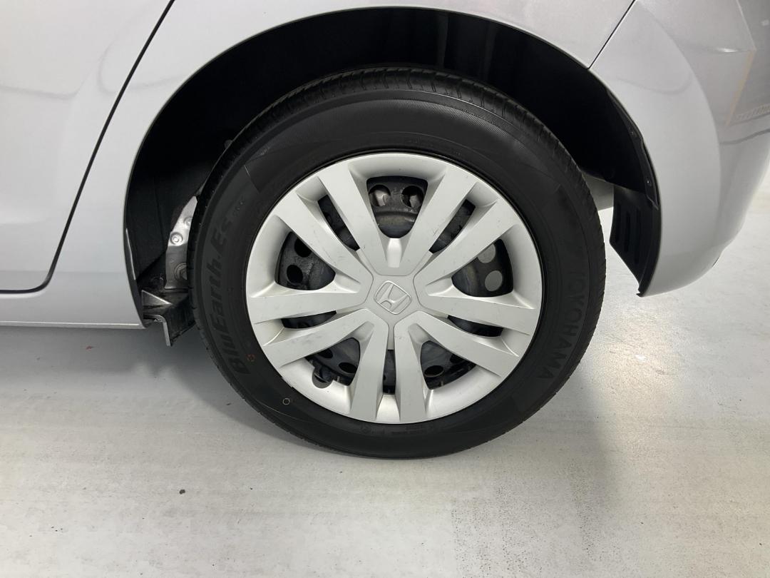 Photo '11' of Honda FIT