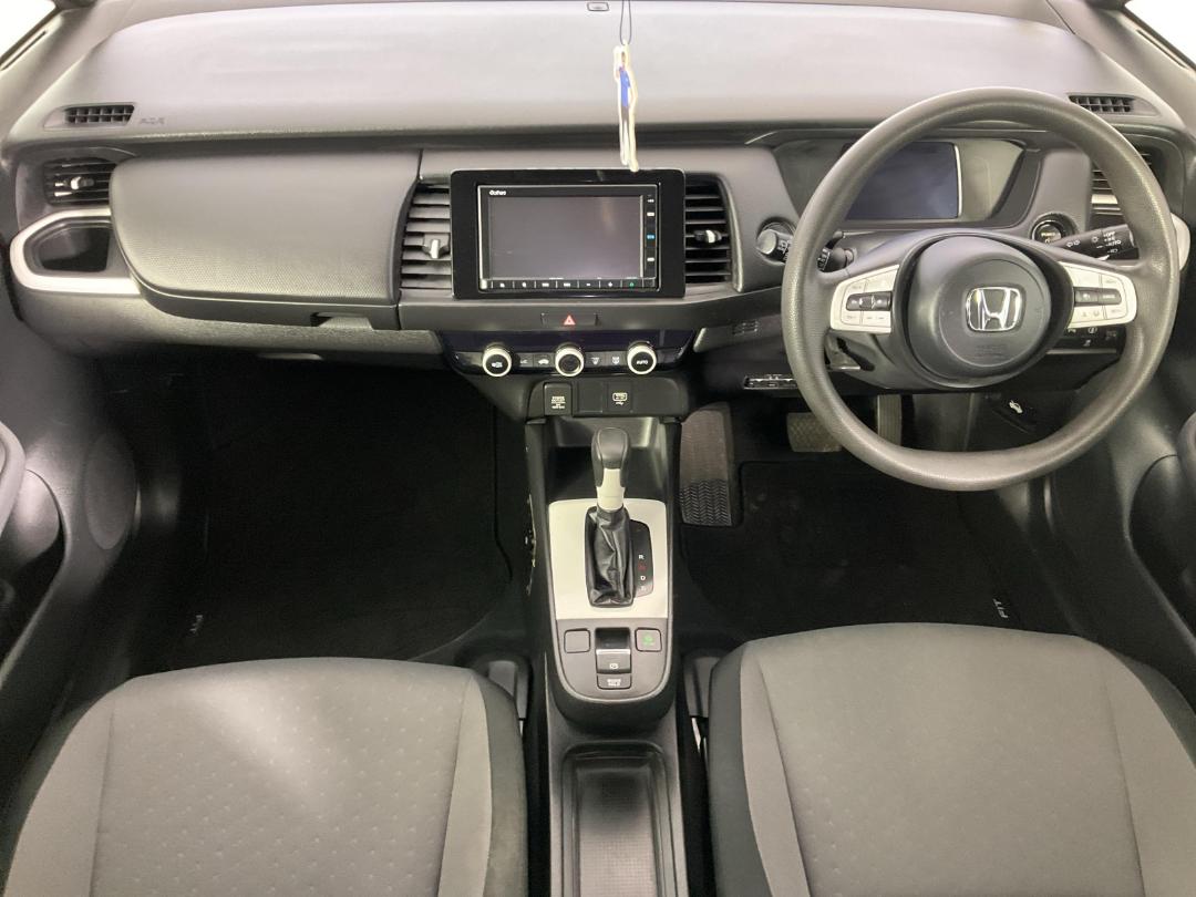 Photo '18' of Honda FIT