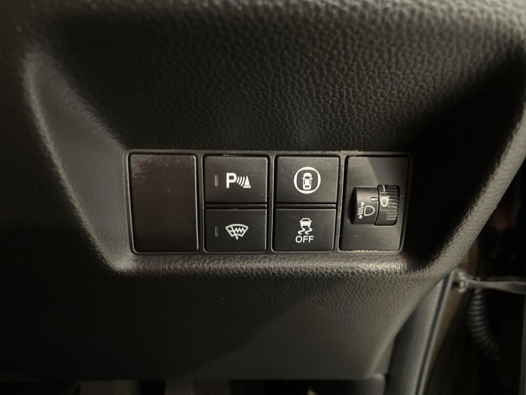 Photo '25' of Honda FIT