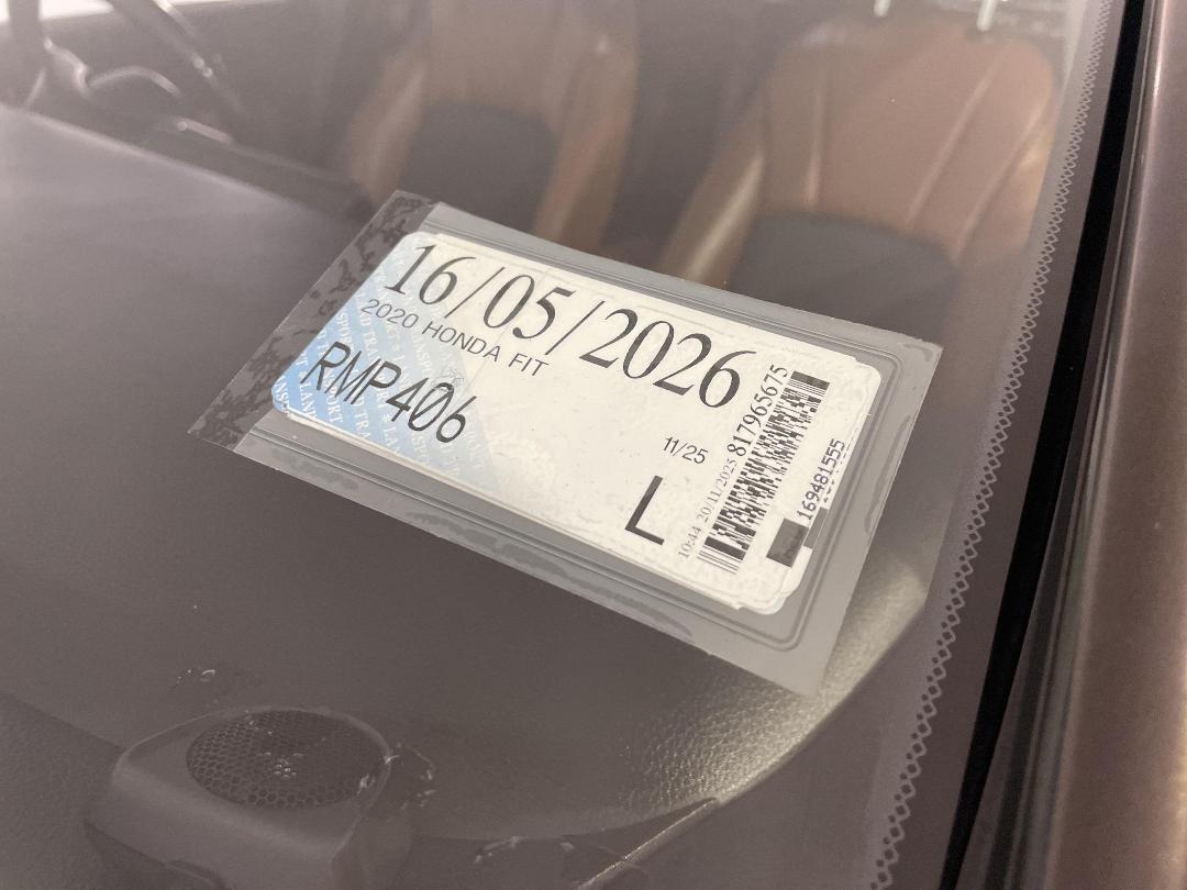 Photo '35' of Honda FIT