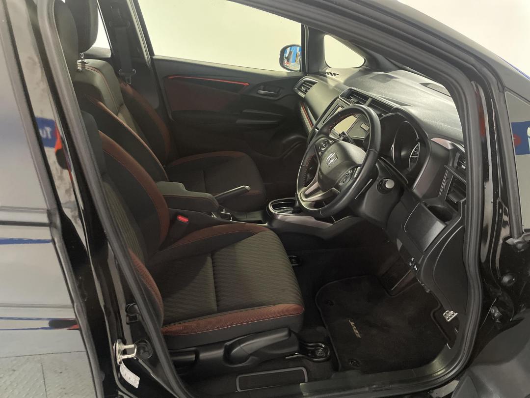 Photo '16' of Honda Jazz