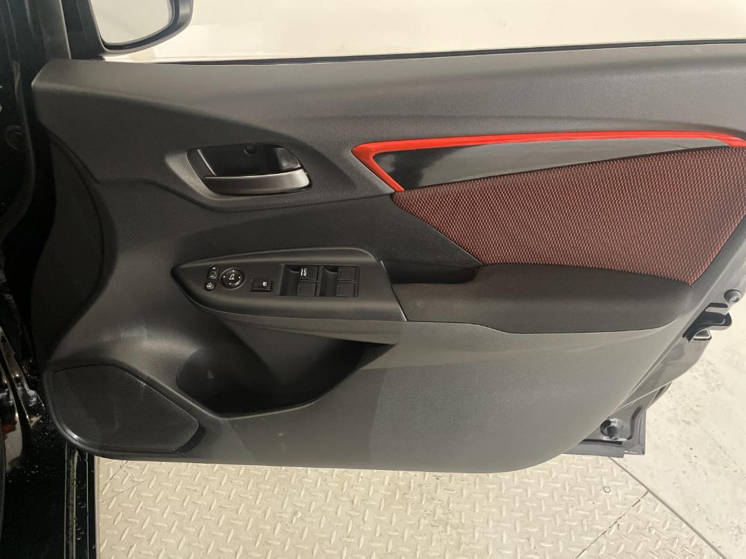 Photo '15' of Honda Jazz