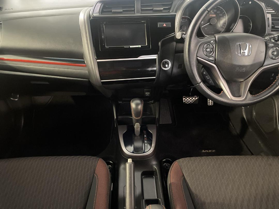 Photo '18' of Honda Jazz