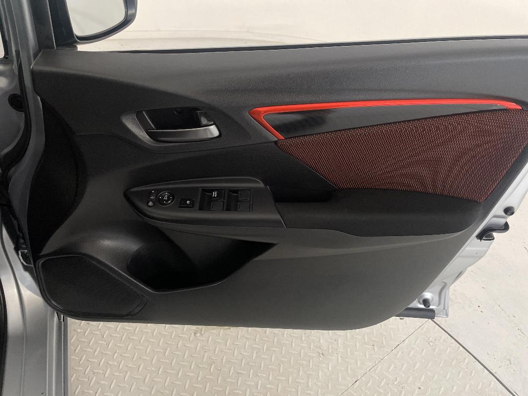 Photo '15' of Honda Jazz Photo '15' of Honda Jazz