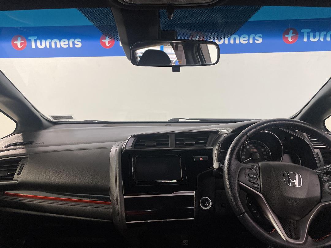 Photo '17' of Honda Jazz Photo '17' of Honda Jazz