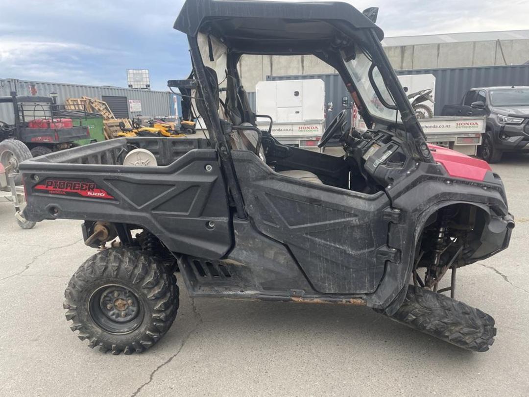 Photo '3' of Honda Pioneer Photo '3' of Honda Pioneer