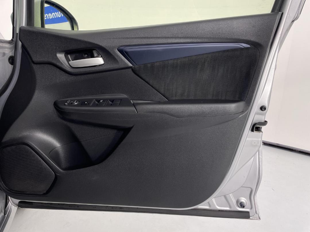 Photo '15' of Honda Shuttle Photo '15' of Honda Shuttle