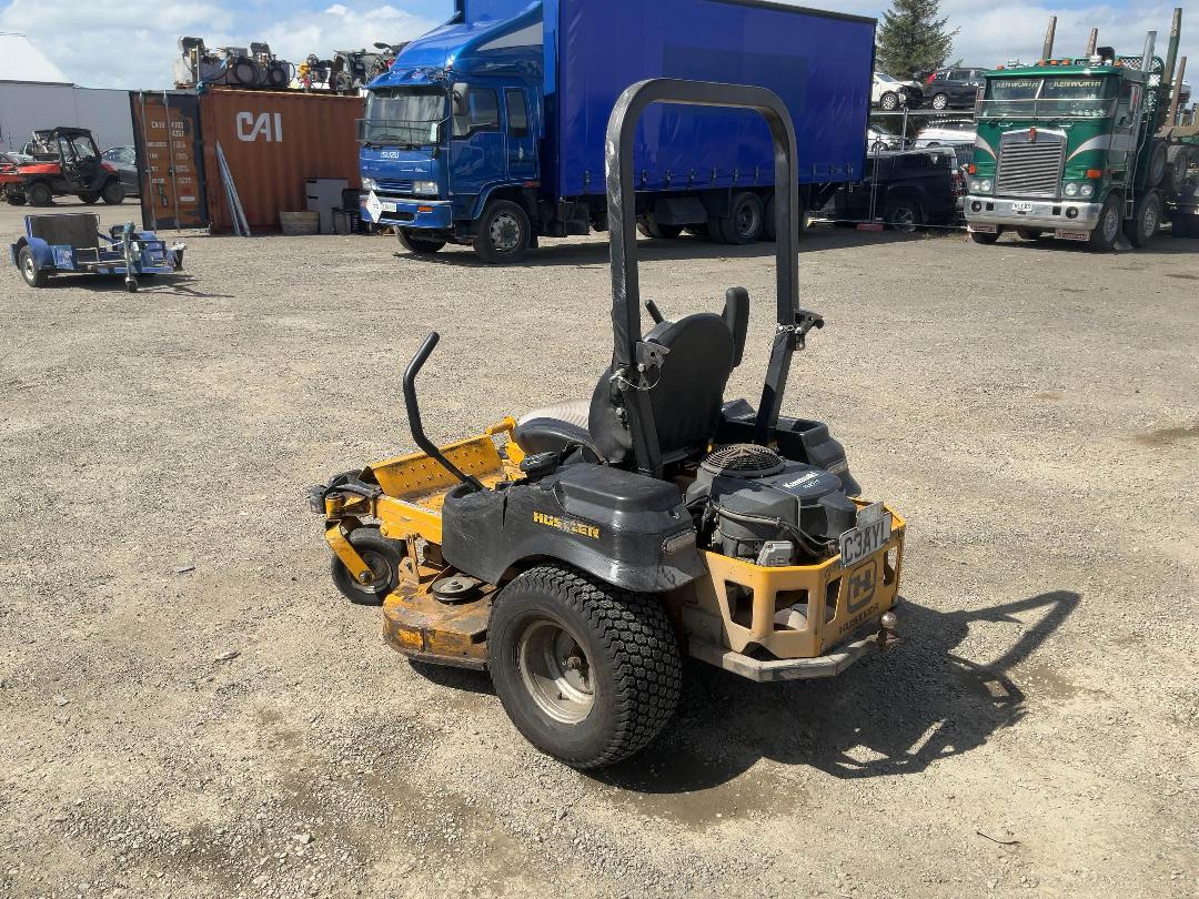 Photo '6' of Hustler 933738CE 933738CE Ride On Mower