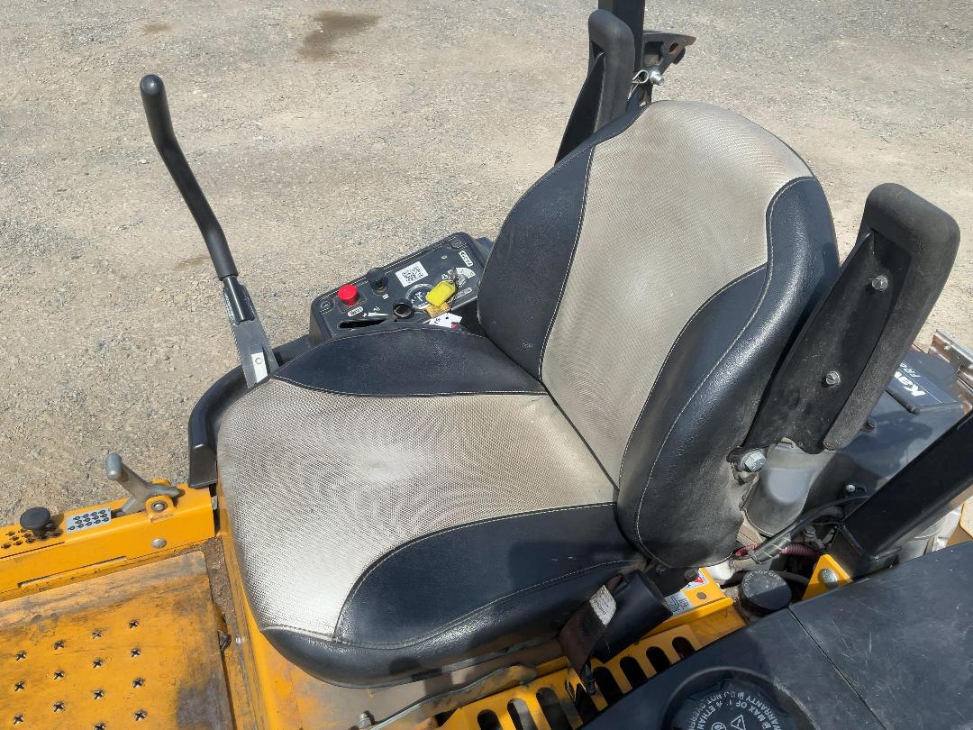 Photo '11' of Hustler 933738CE 933738CE Ride On Mower