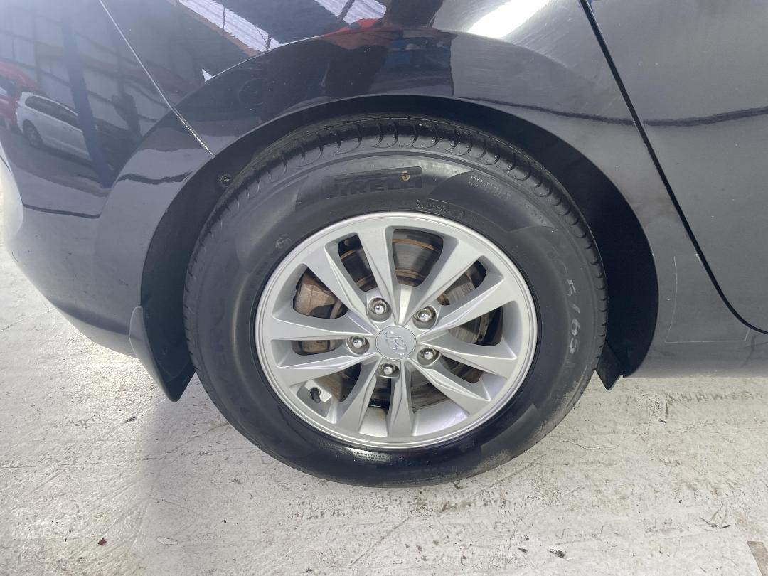 Photo '12' of Hyundai I30