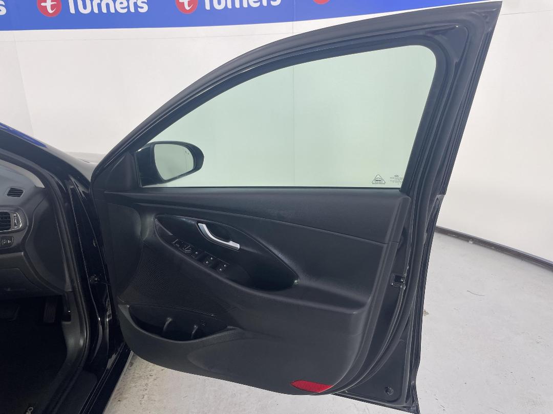 Photo '15' of Hyundai I30