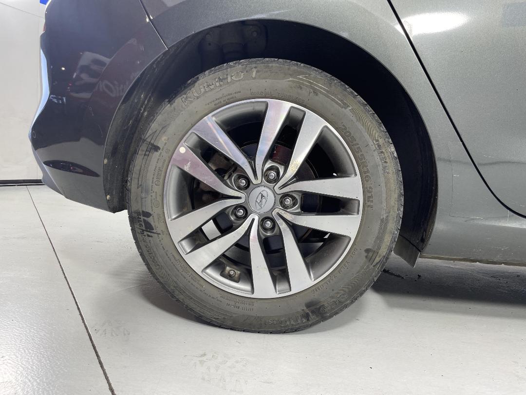 Photo '12' of Hyundai I30