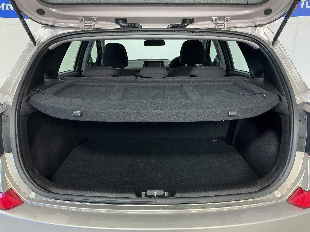 Photo '14' of Hyundai I30 Photo '14' of Hyundai I30