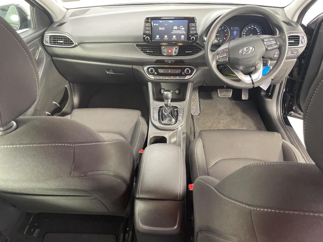 Photo '18' of Hyundai I30 Photo '18' of Hyundai I30