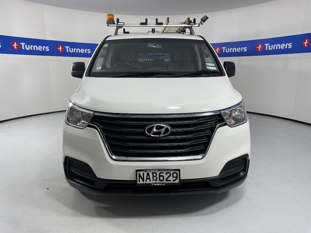 Photo '2' of Hyundai Iload Photo '2' of Hyundai Iload