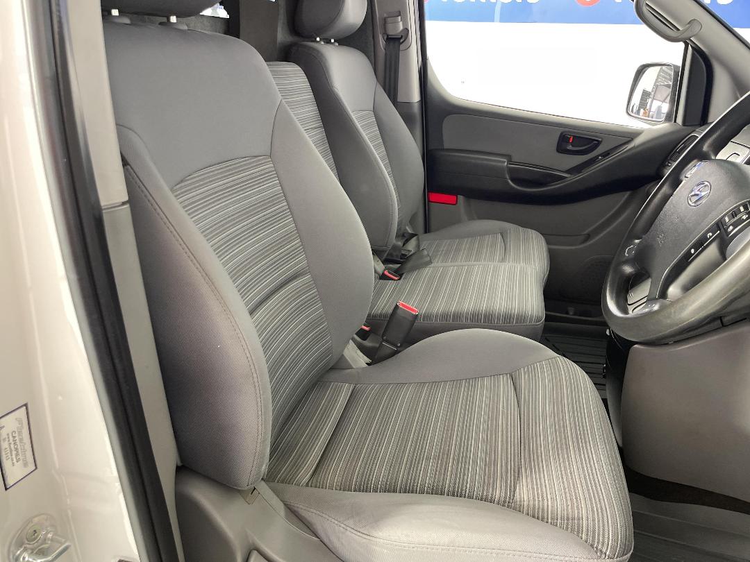 Photo '16' of Hyundai Iload Photo '16' of Hyundai Iload