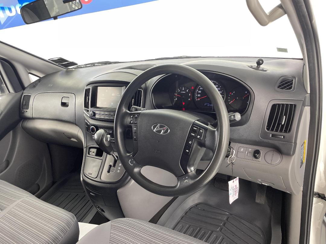 Photo '17' of Hyundai Iload Photo '17' of Hyundai Iload