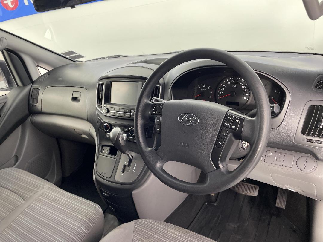 Photo '17' of Hyundai Iload Photo '17' of Hyundai Iload