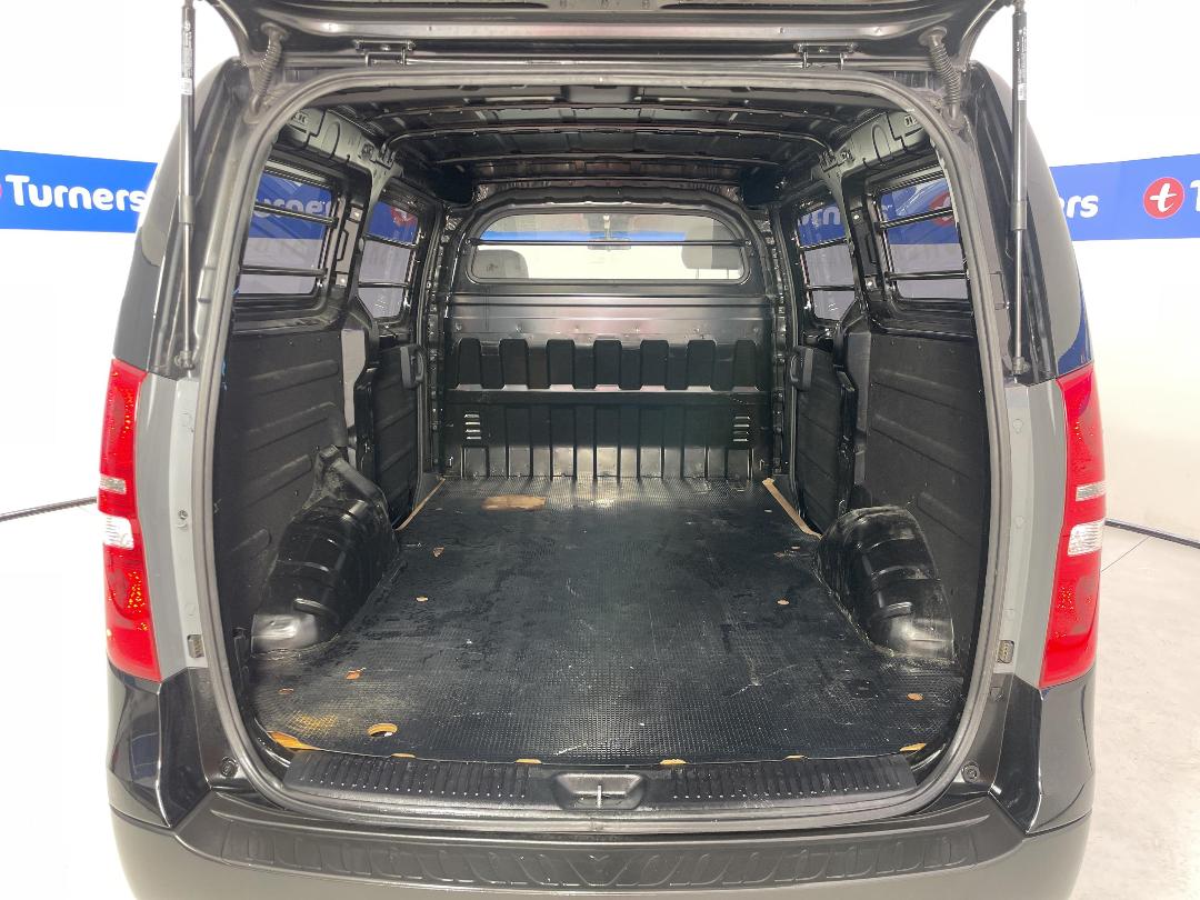 Photo '14' of Hyundai Iload Photo '14' of Hyundai Iload