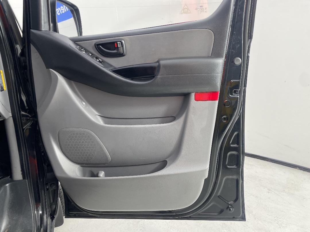 Photo '15' of Hyundai Iload Photo '15' of Hyundai Iload