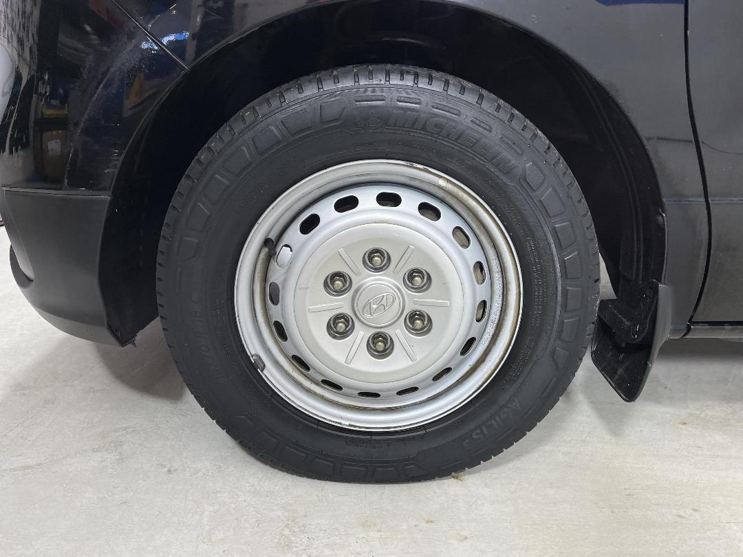 Photo '10' of Hyundai Iload Photo '10' of Hyundai Iload