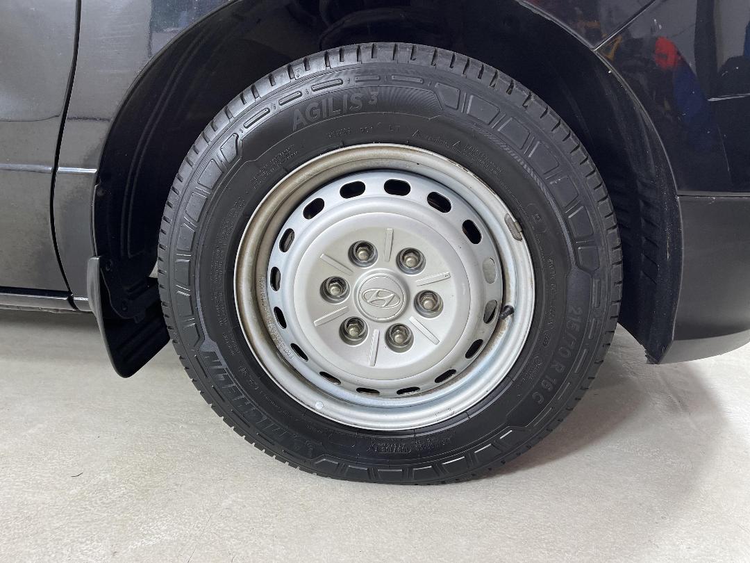 Photo '9' of Hyundai Iload Photo '9' of Hyundai Iload