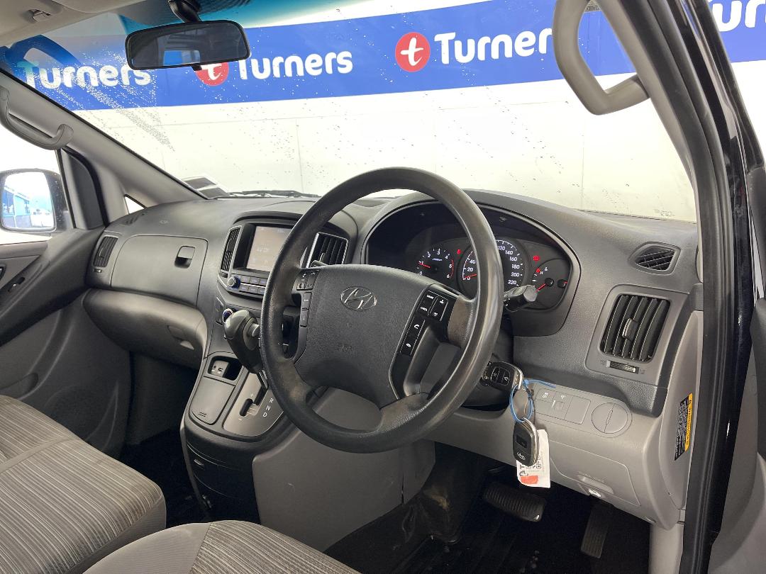 Photo '17' of Hyundai Iload Photo '17' of Hyundai Iload