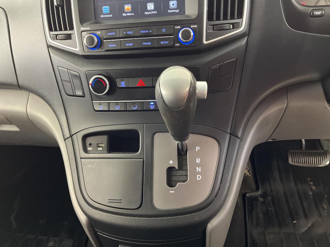 Photo '18' of Hyundai Iload Photo '18' of Hyundai Iload