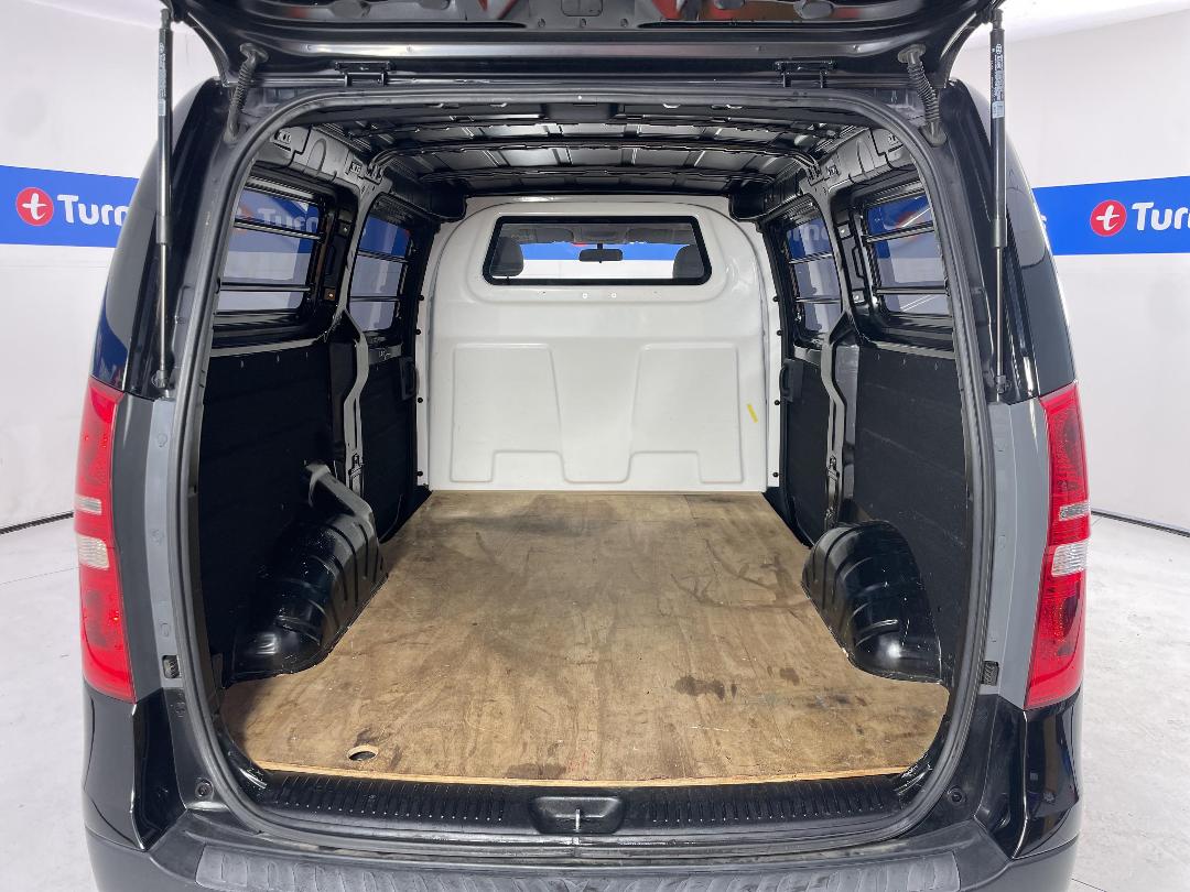 Photo '14' of Hyundai Iload Photo '14' of Hyundai Iload