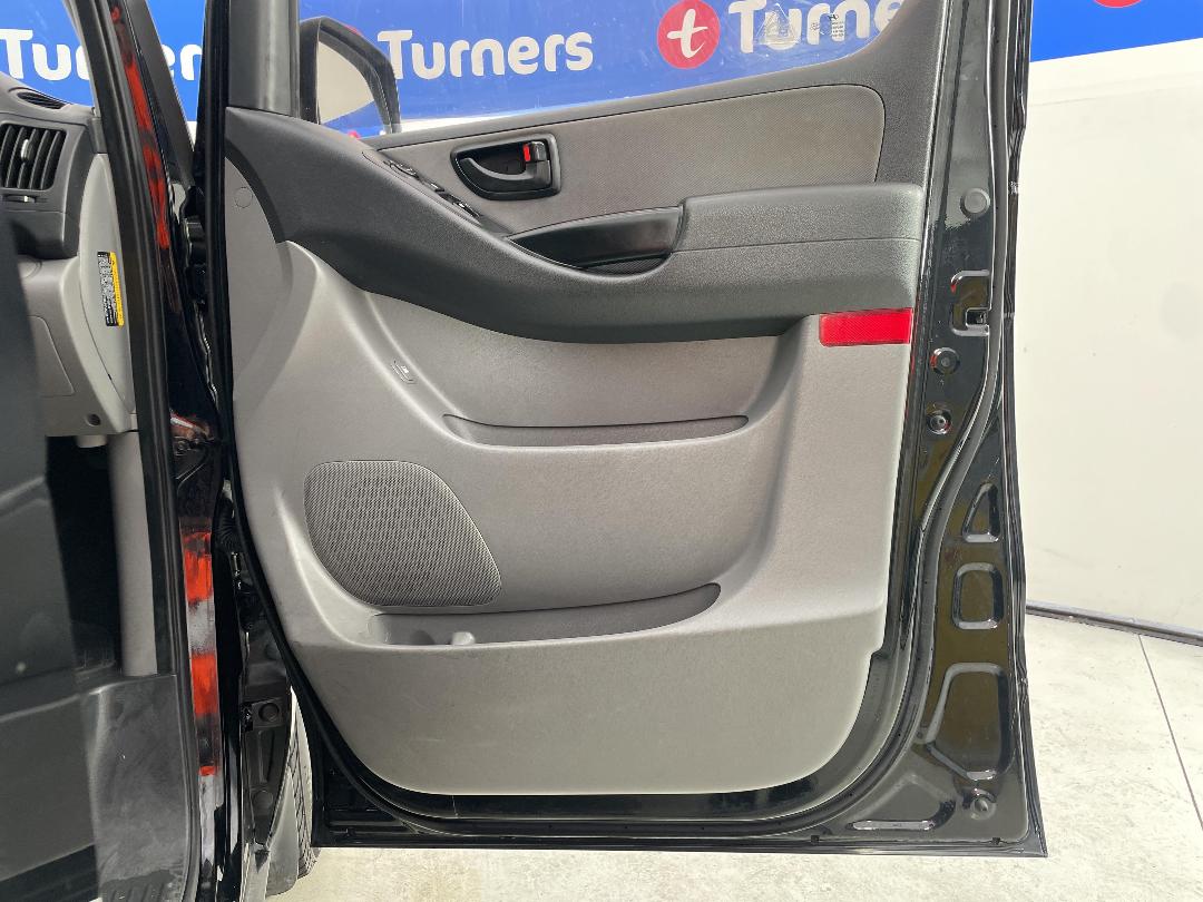 Photo '15' of Hyundai Iload Photo '15' of Hyundai Iload