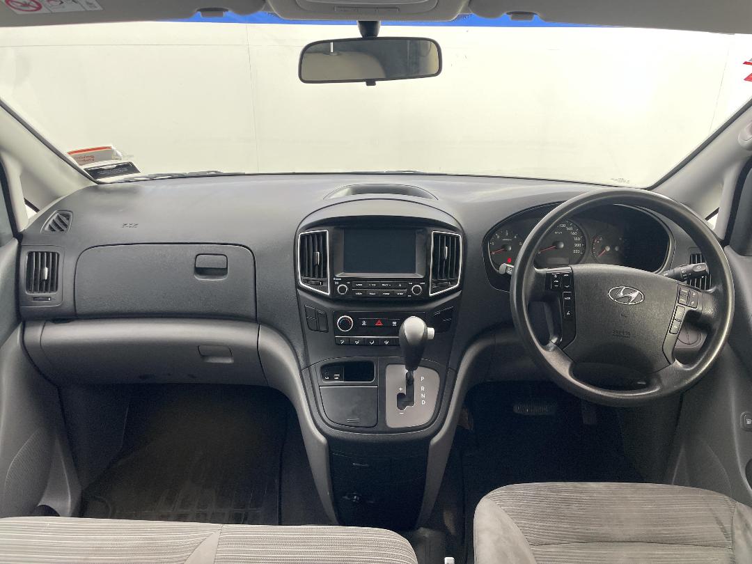 Photo '17' of Hyundai Iload Photo '17' of Hyundai Iload