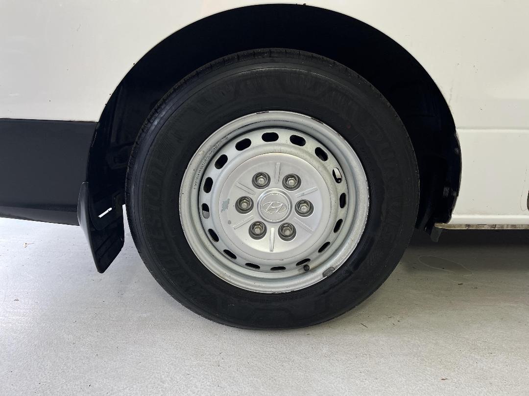 Photo '12' of Hyundai Iload