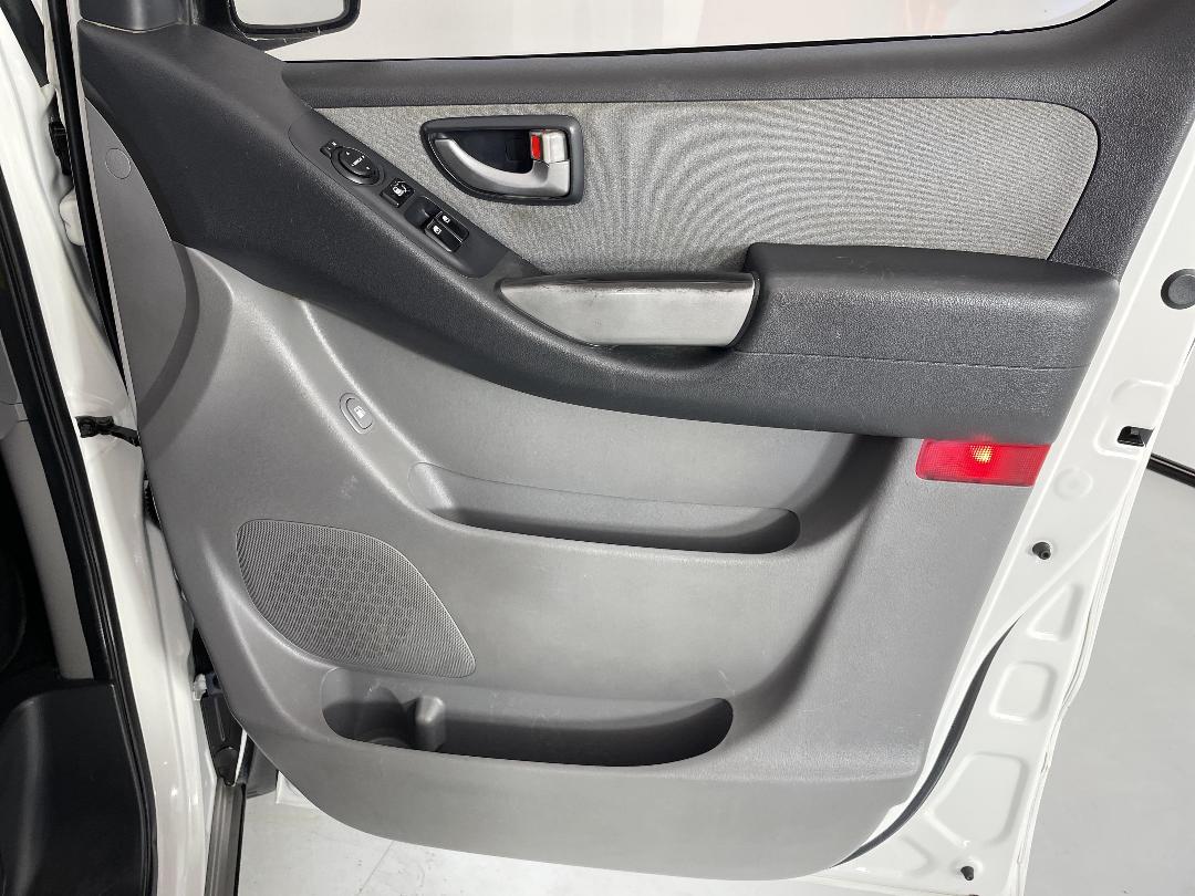 Photo '15' of Hyundai Imax