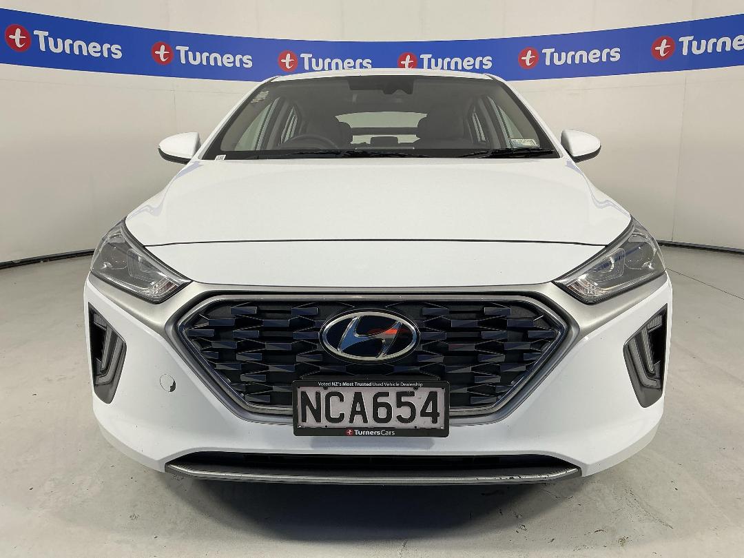 Photo '2' of Hyundai Ioniq Photo '2' of Hyundai Ioniq