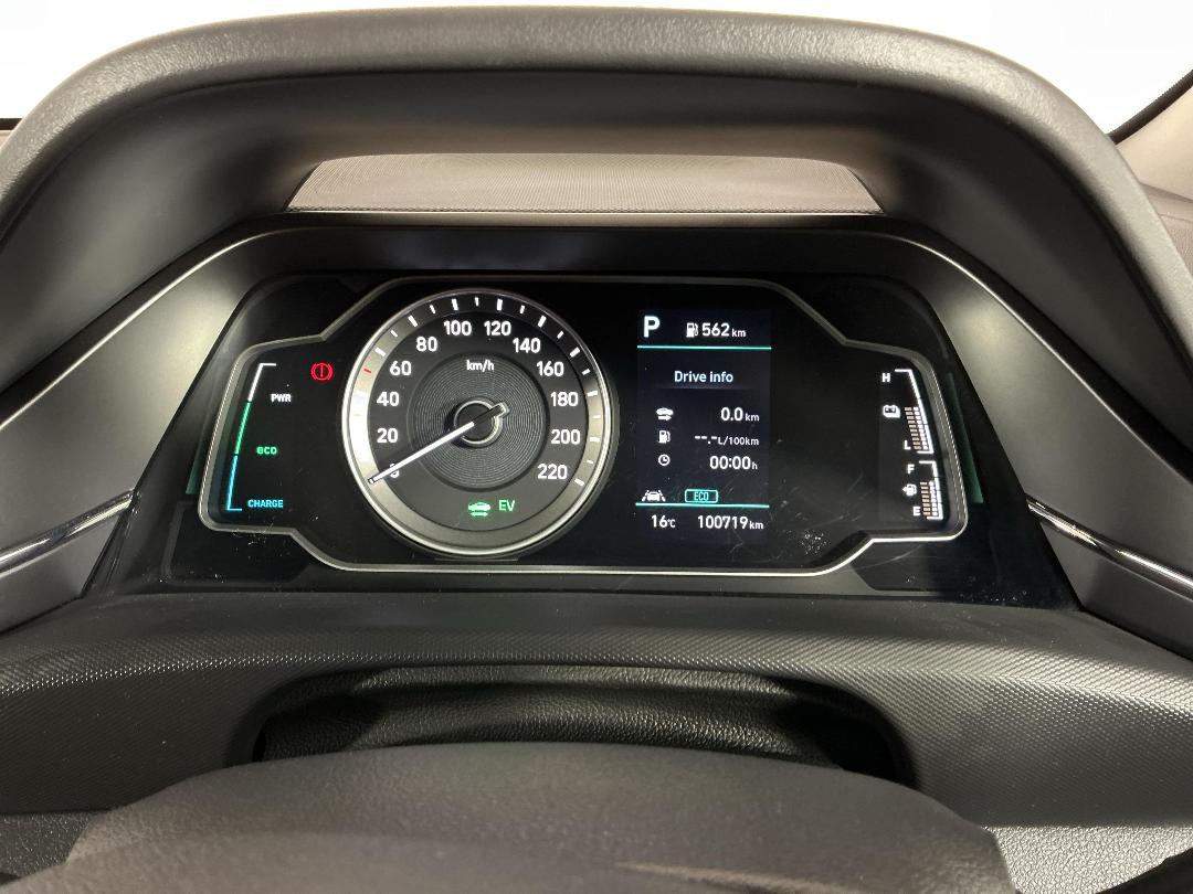 Photo '21' of Hyundai Ioniq Photo '21' of Hyundai Ioniq