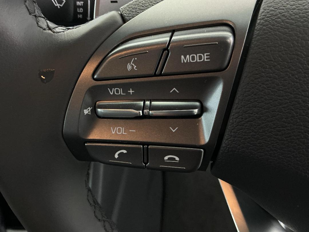 Photo '25' of Hyundai Ioniq Photo '25' of Hyundai Ioniq