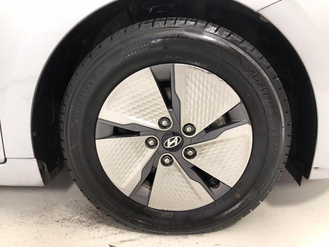 Photo '9' of Hyundai Ioniq