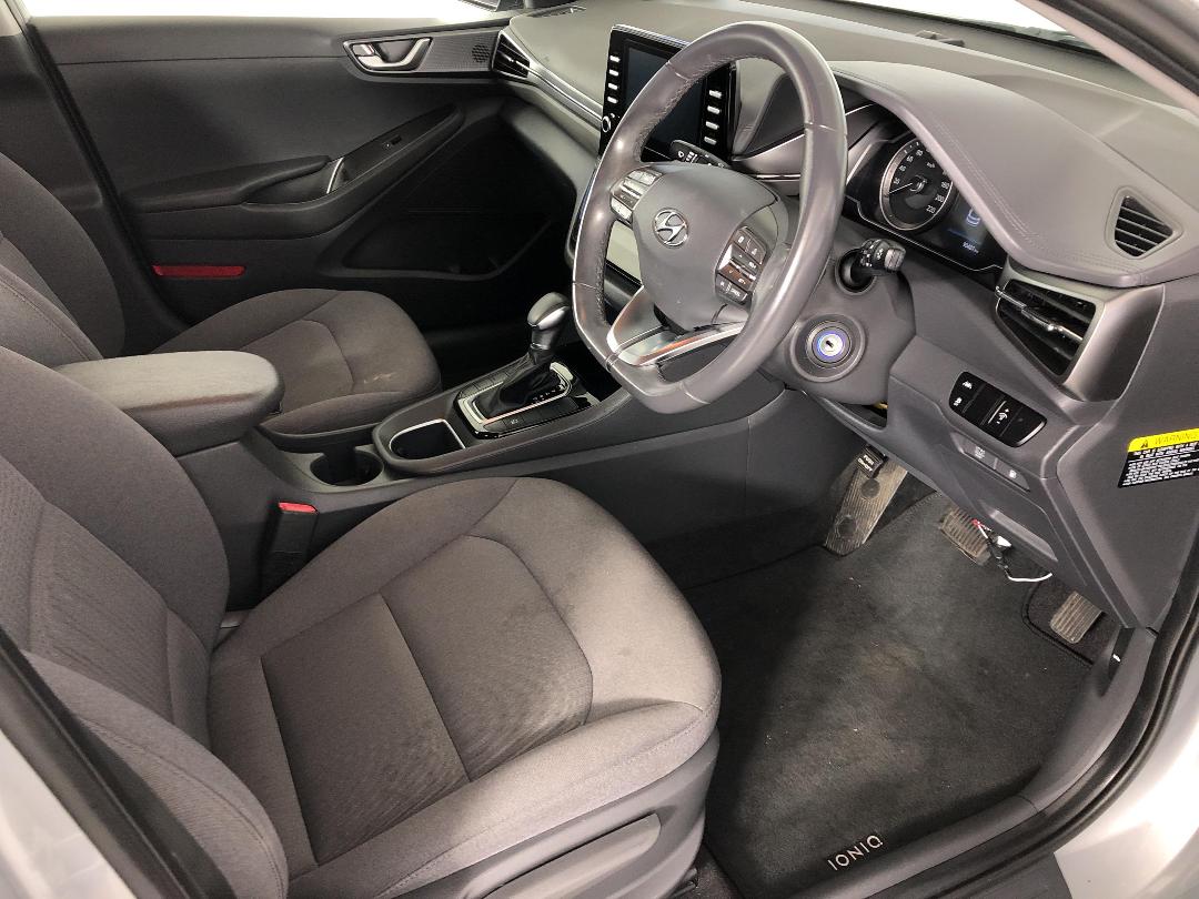 Photo '16' of Hyundai Ioniq