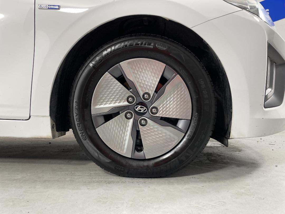 Photo '9' of Hyundai Ioniq